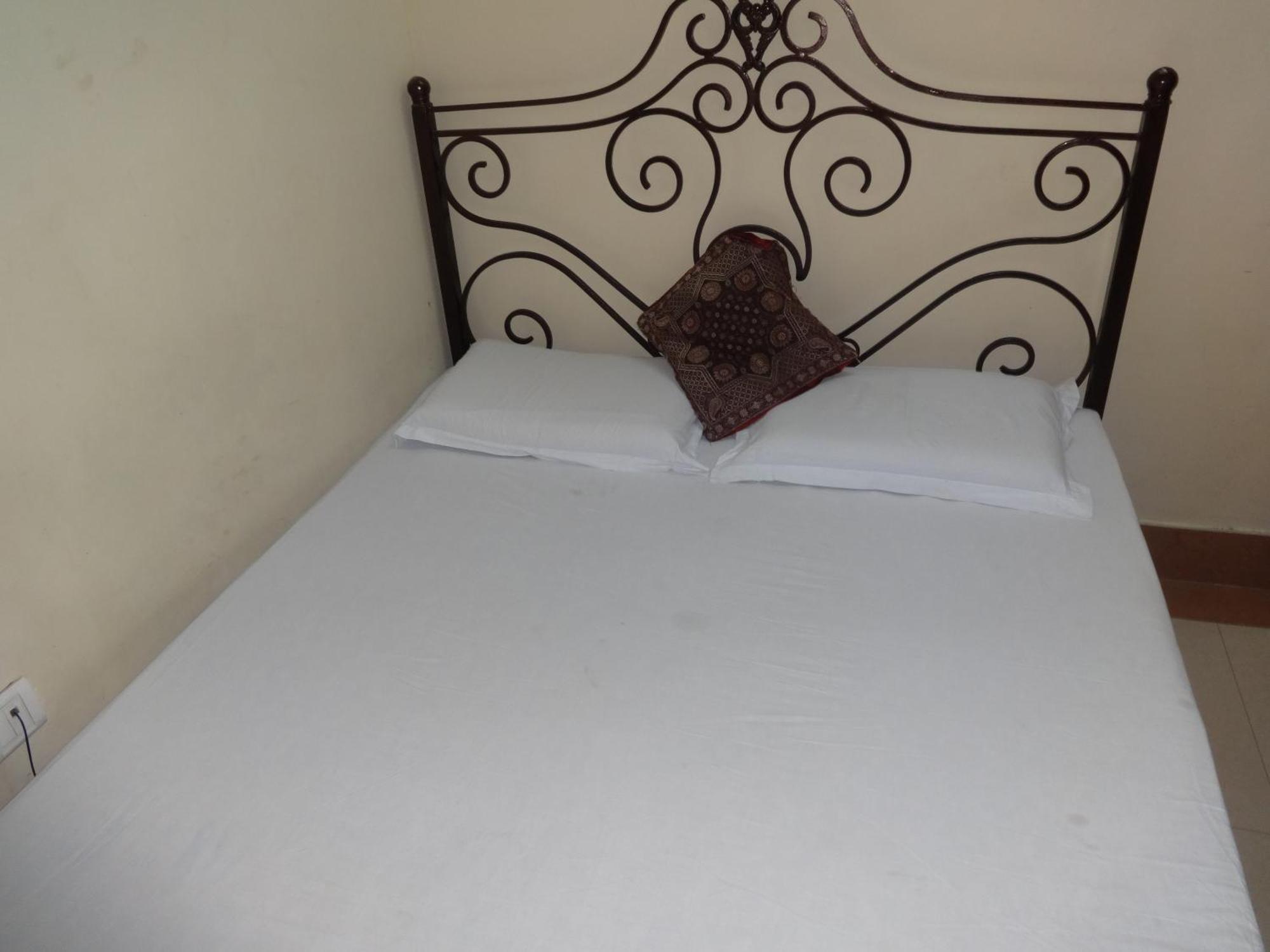 Hotel Bless 2*